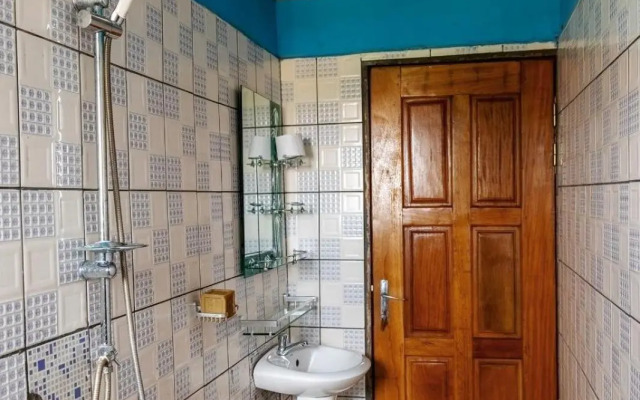 Lovely 1 - Bedroom rental unit with Free parking