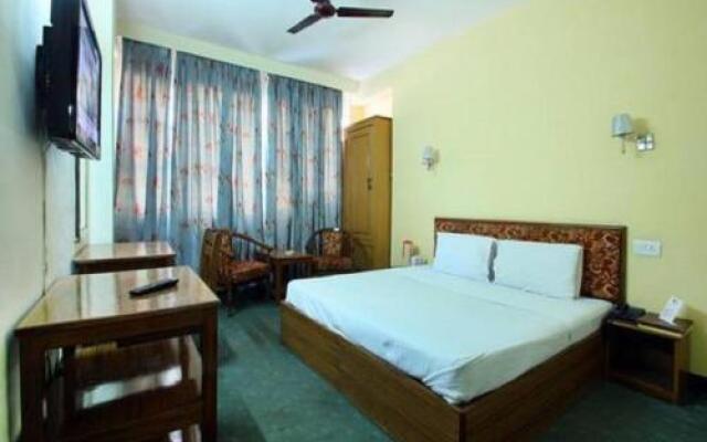 Vardaan Hotel
