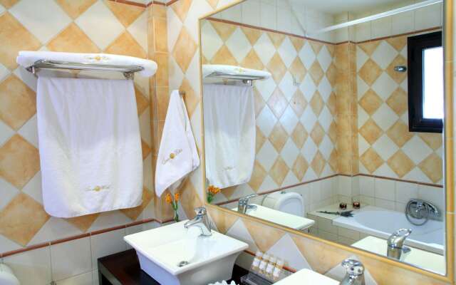 Tesoro Hotel