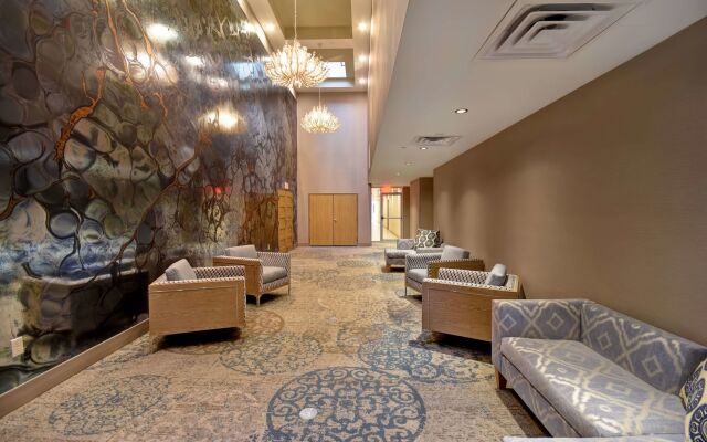 DoubleTree by Hilton Virginia Beach Oceanfront South