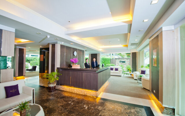 Kingston Suites Bangkok