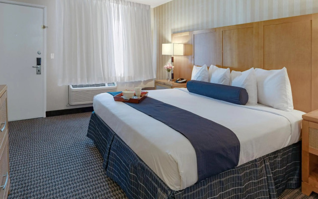 Travelodge by Wyndham Palm Springs