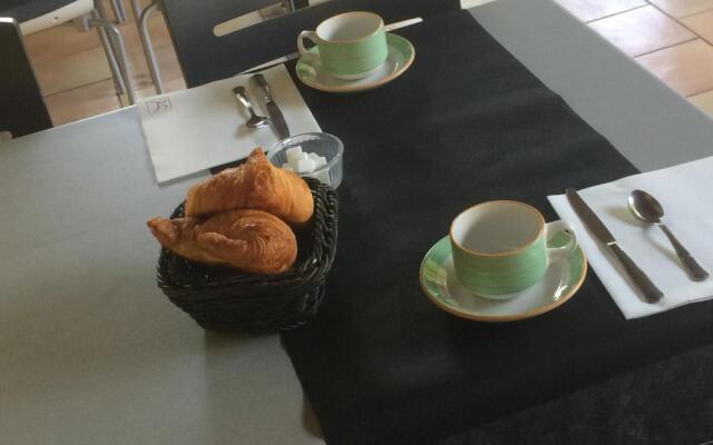 Hotel Le Flamant Rose Logis - Camargue