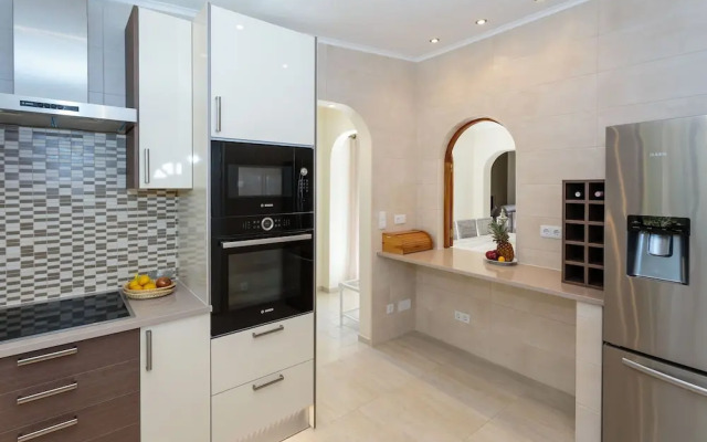 Floresta Fabulous Villa Close to Beach and Golf