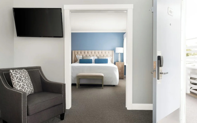 Boothbay Harbor Oceanside Inn