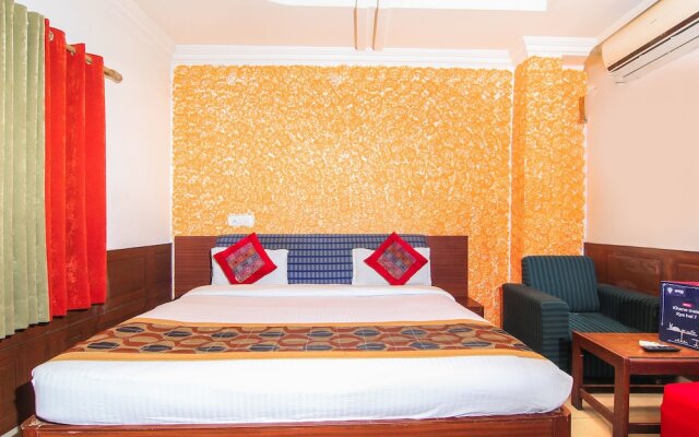 OYO Rooms Naka Hindola Chauraha