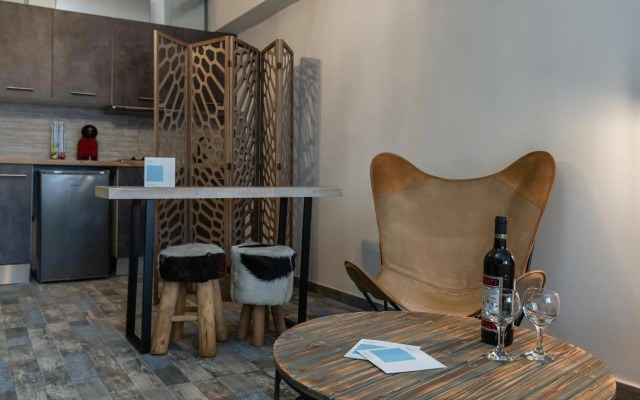 Amazing Apartments @ Aiolou Str.