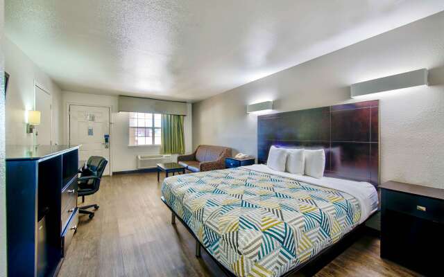 Motel 6 Arlington, TX