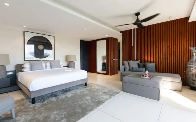 Gamay 3-bedroom Villa With Beach Access