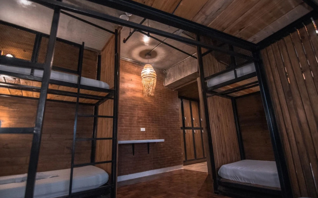 Connector Hostel