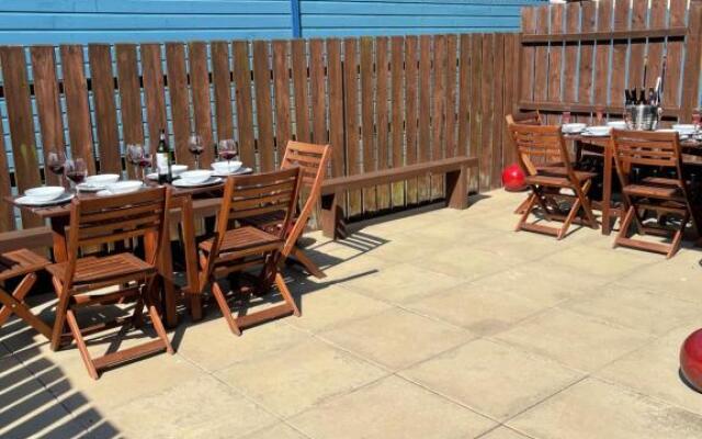 The Grove, Portrush (Sleeps 14) 6 bedrooms.