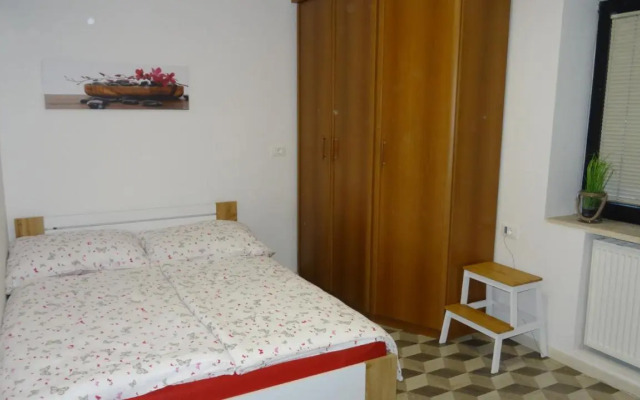 Apartma Nadja with private parking