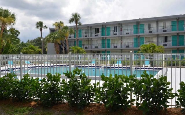 Altamonte Springs Hotel and Suites