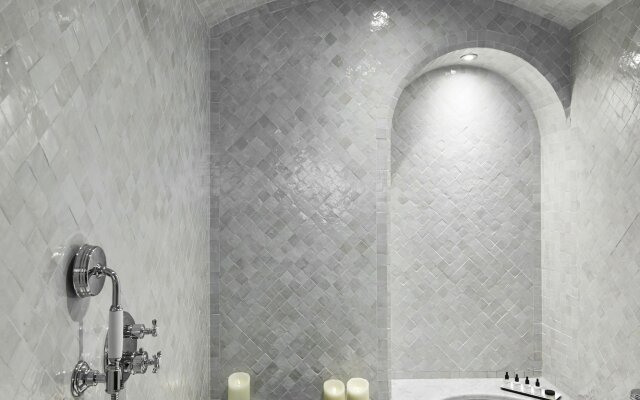 Le Roch Hotel & Spa