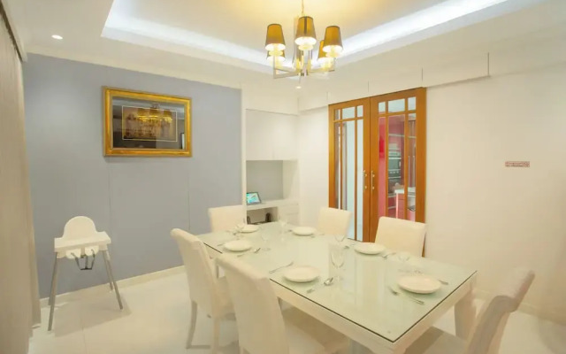 Nee Pool Villa