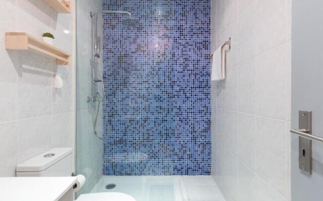 2 Comfortable Stunning Flats - City Center