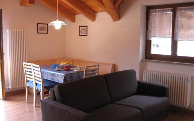 Molvenolago Apartments