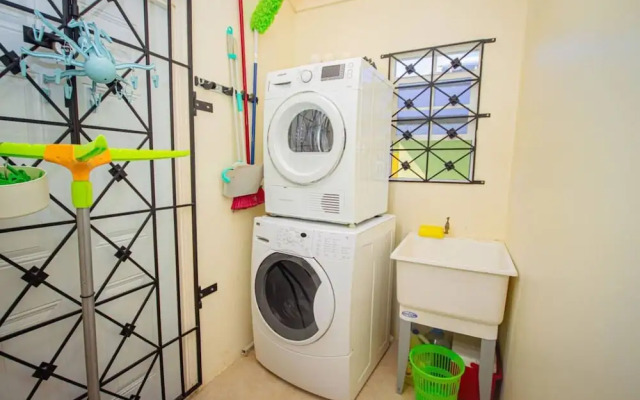 3BR Villa in Drax Hall Country Club