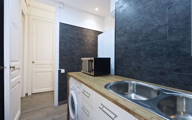 The White Flats Eixample