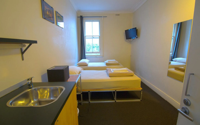 Cambridge Lodge - Hostel
