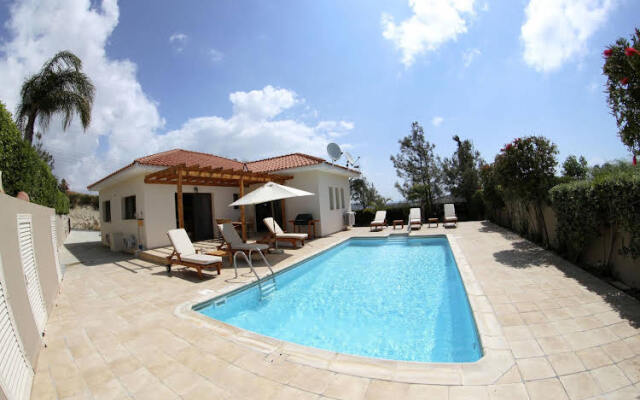 Eve Pissouri Villas