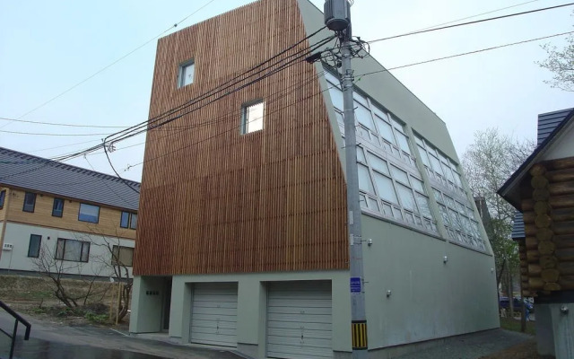 Full Circle Apartments