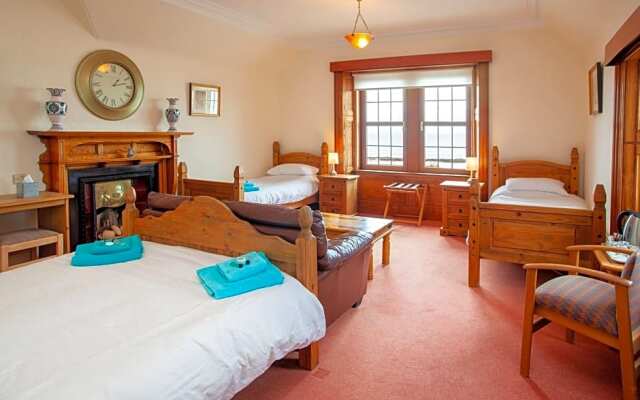 Balintore Inn