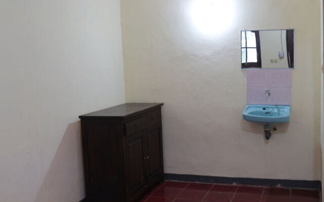 Citrus Tree Villas - Arik
