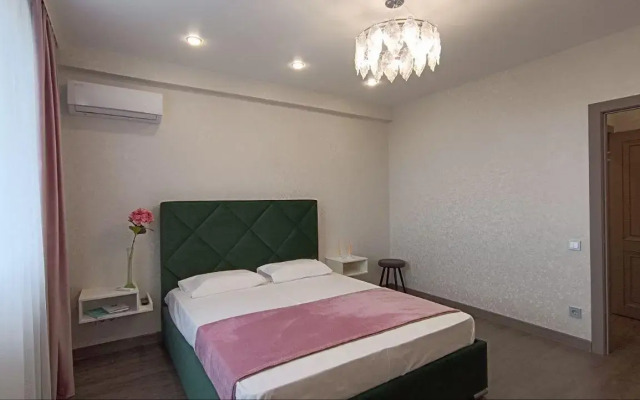 Apartments on Palmiro Tolyatti street 45