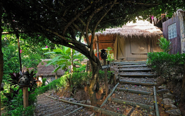Kamu Lodge