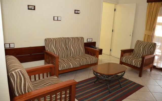 Mayhouse 680 Hotel