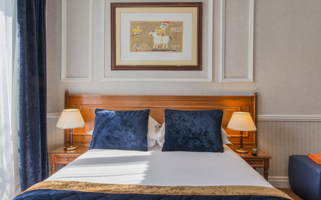 Florida Paris Hotel 