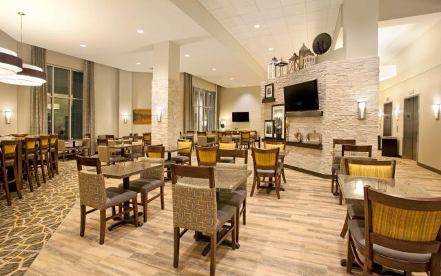 Hampton Inn & Suites Minneapolis / Downtown