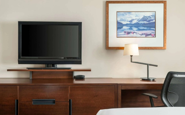 Travelodge by Wyndham Calgary South
