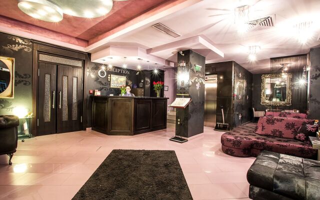 Art Plaza Hotel