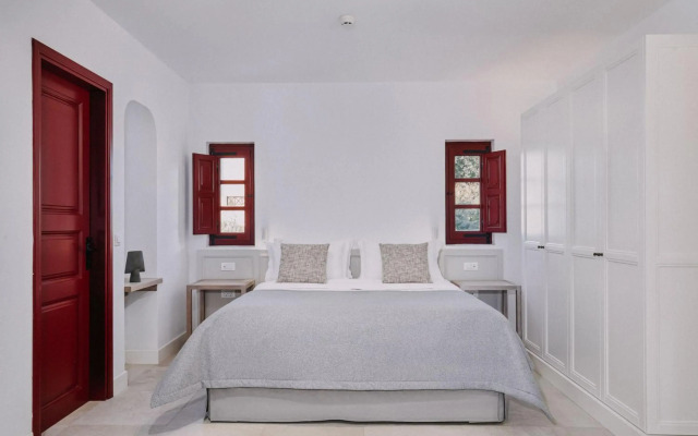 Vedema, a Luxury Collection Resort, Santorini