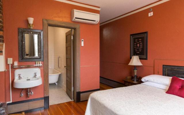 Centralia Square Grand Ballroom and Vintage Hotel