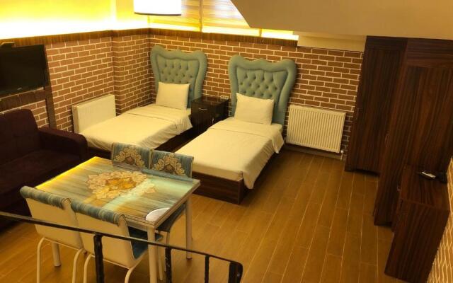 Rose Mansion by Otantik Suites