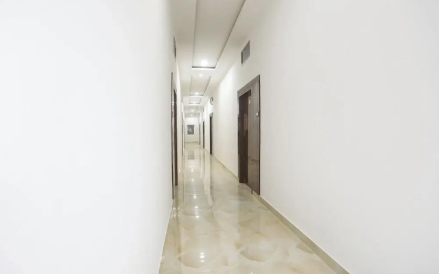 Fabhotel Varanasi Suites