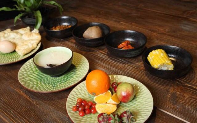 Wanruo Guli Qingquan Meisu Hotel