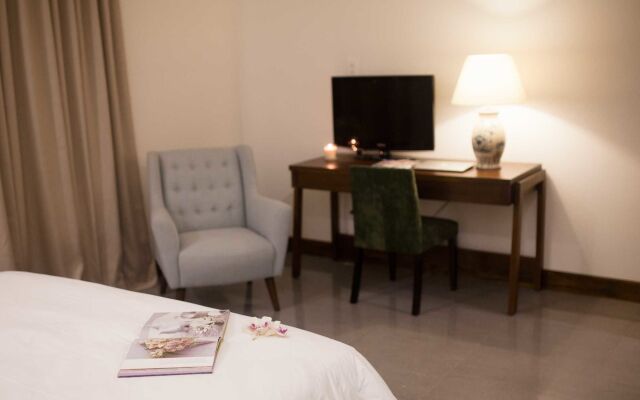 Dan Oasis Beach Hotel and Apartment