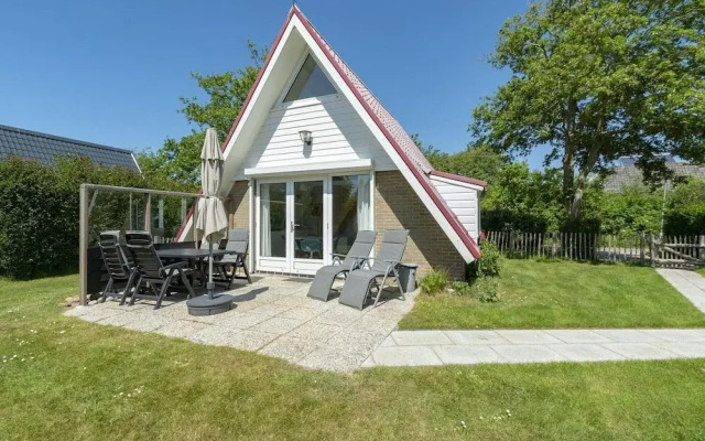 Radiant Seaside Holiday Home