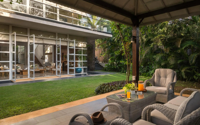 Seis Villa-Splendid 4 bhk villa with private pool