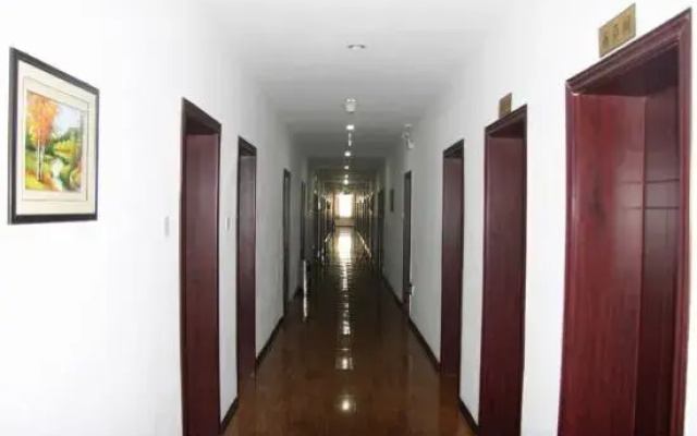 Jiayuguan Huadian Hotel