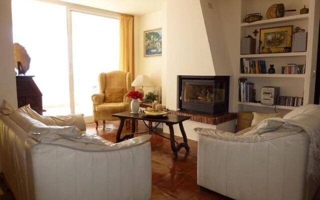 Estepona Frontline Beach Homely 3 bedrooms duplex with amazing views