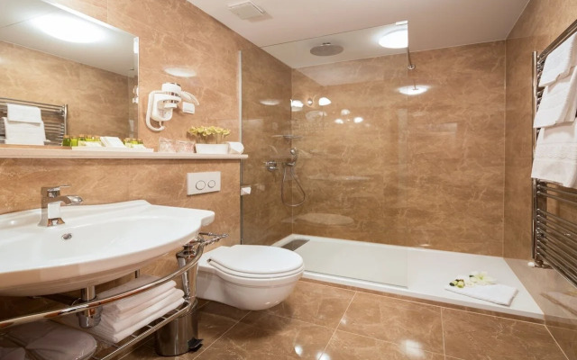 Priska Med Luxury Rooms
