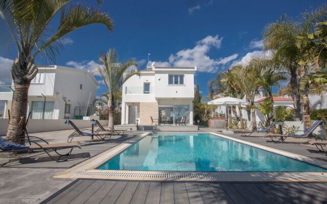 Celebrity Villa Jordan 9