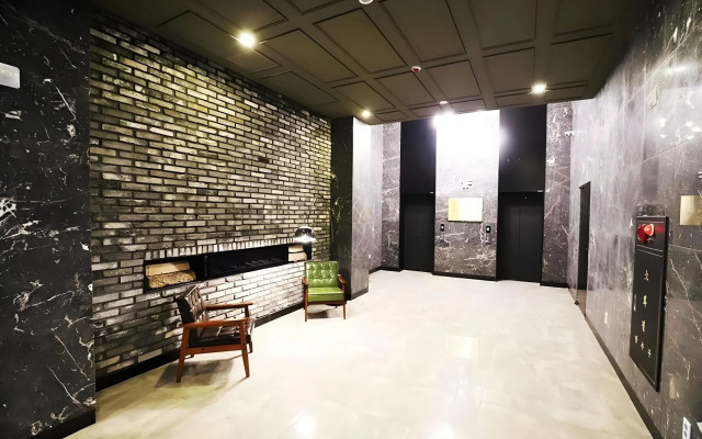 Dongducheon Hotel The Gray