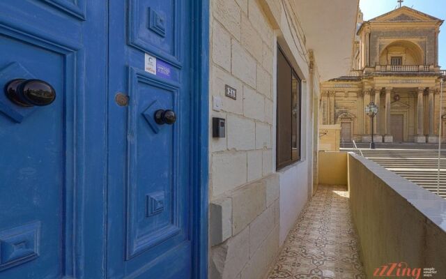 Retro Designer 1 Bedroom Apt in Cottonera New