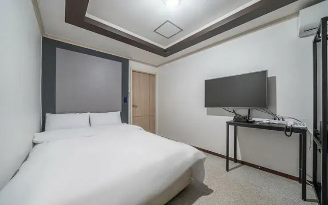 Suwon Station Hotel The Gallery